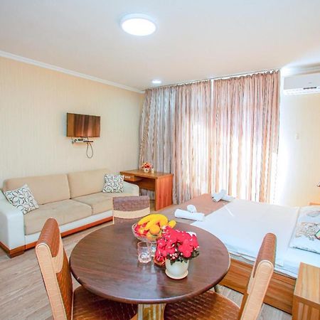 Tower Apartments Batumi Eksteriør billede