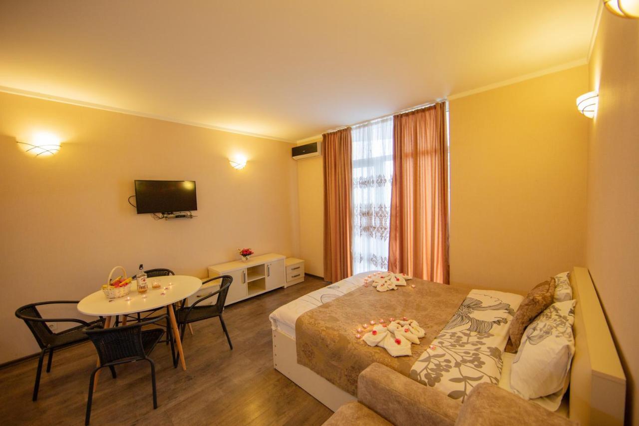 Tower Apartments Batumi Eksteriør billede