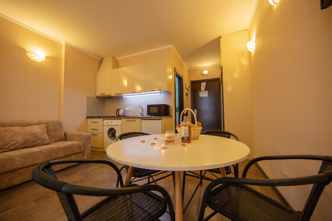 Tower Apartments Batumi Eksteriør billede