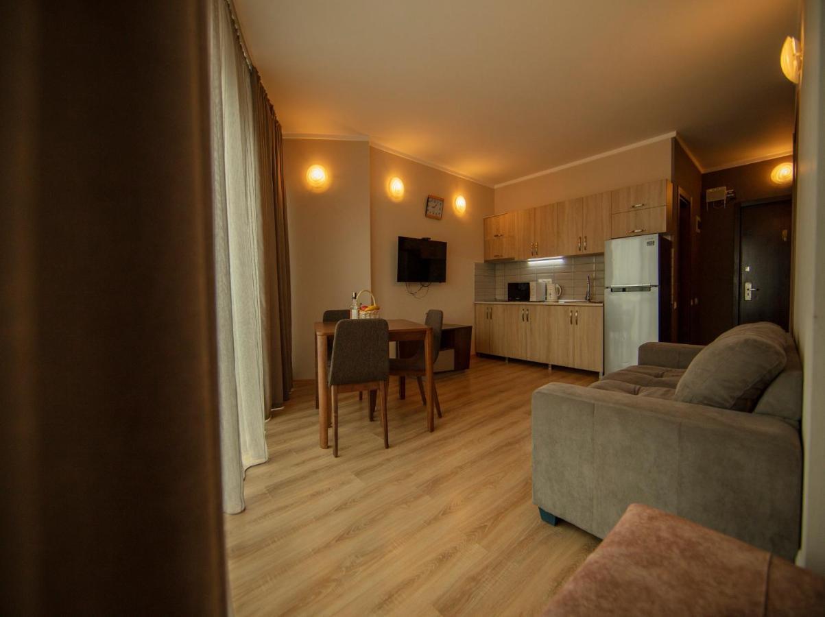 Tower Apartments Batumi Eksteriør billede