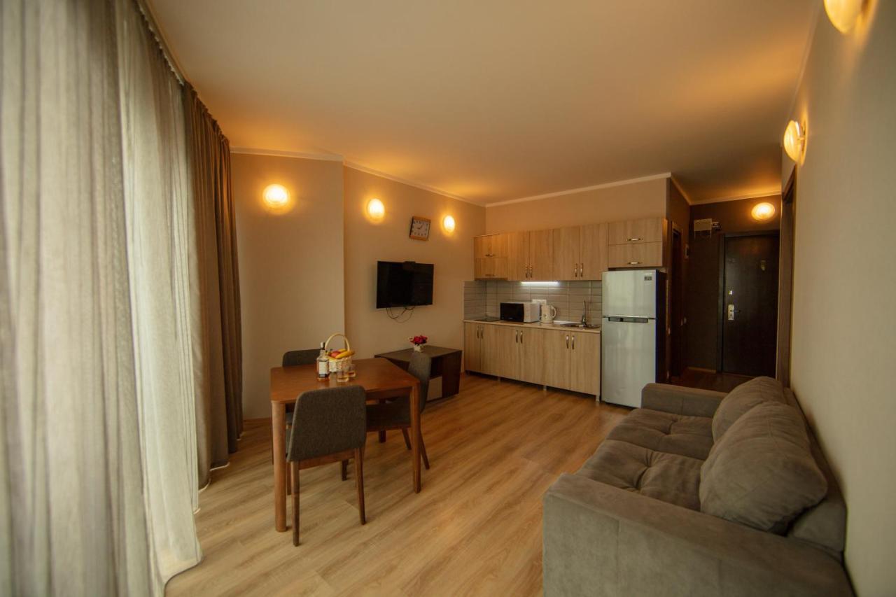 Tower Apartments Batumi Eksteriør billede