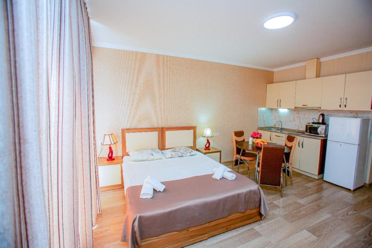 Tower Apartments Batumi Eksteriør billede